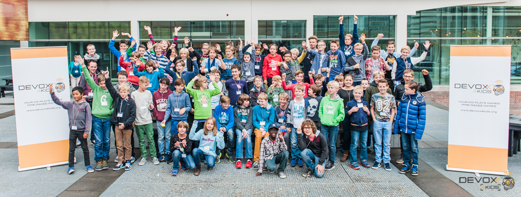 Kinderen aan het werk tijdens Devoxx4Kids Den Haag