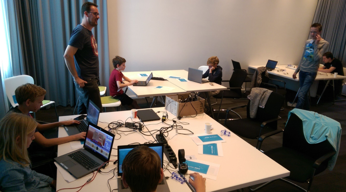 Kinderen aan het werk tijdens Devoxx4Kids Amersfoort